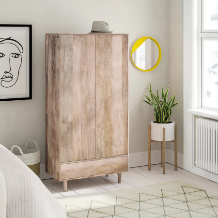Szafa drewniana w skandynawskim stylu, szafa nowoczesna, szafa mango