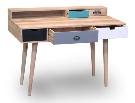 Biurko drewniane w skandynawskim stylu