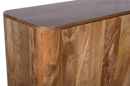 Bieliźniarka z litego drewna mango 100×40×135 w stylu japandi z zaokrąglonymi narożnikami i pełnymi drewnianymi drzwiczkami – kolor karmel RM-08-CR