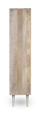 Witryna drewniana w w skandynawskim stylu