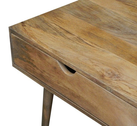 Stolik kawowy drewniany w skandynawskim stylu