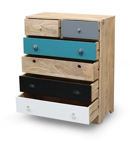 Komoda drewniana w skandynawskim stylu